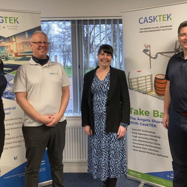 MSP Stephanie Callaghan visits Kigtek